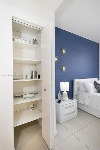 5350 NW 84th Ave 705, Doral, FL 33166