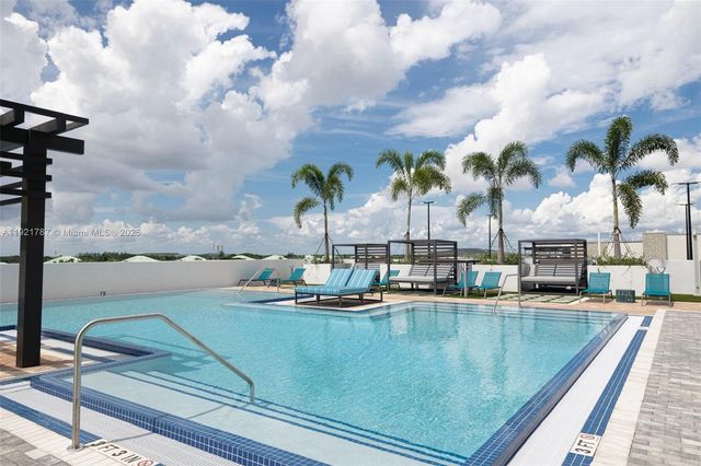 5350 NW 84th Ave 705, Doral, FL 33166