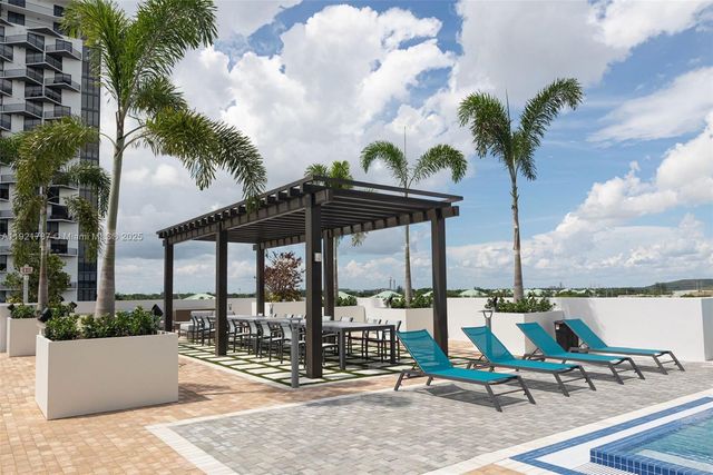 5350 NW 84th Ave 705, Doral, FL 33166