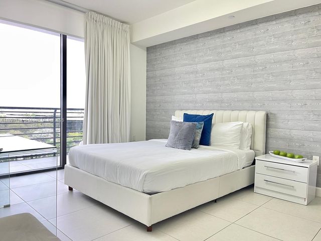 5350 NW 84th Ave 705, Doral, FL 33166