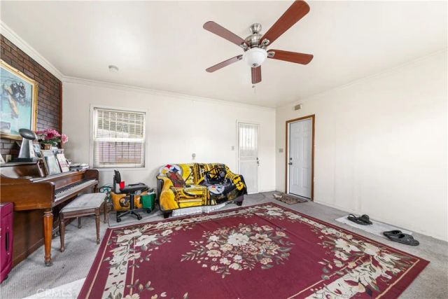 640 W Palmer, Compton, CA 90220