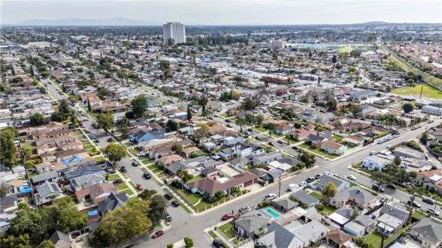 640 W Palmer, Compton, CA 90220