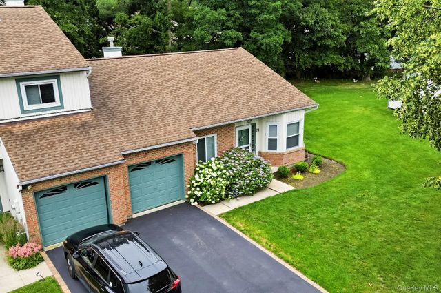71 Timber Ridge Drive 71, Holtsville, NY 11742