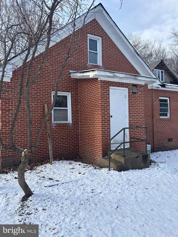 6600 WOODLAND RD, Morningside, MD 20746