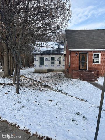 6600 WOODLAND RD, Morningside, MD 20746