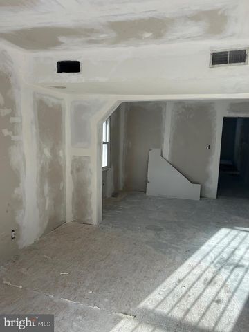 6600 WOODLAND RD, Morningside, MD 20746