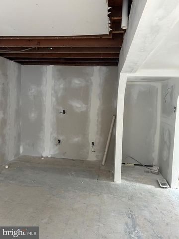 6600 WOODLAND RD, Morningside, MD 20746