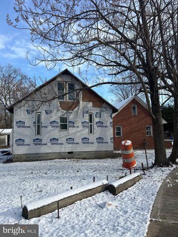 6600 WOODLAND RD, Morningside, MD 20746