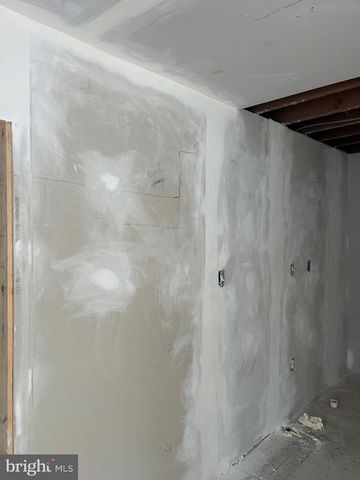 6600 WOODLAND RD, Morningside, MD 20746