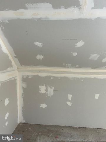 6600 WOODLAND RD, Morningside, MD 20746