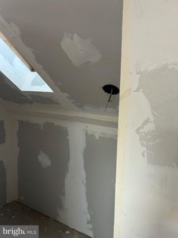 6600 WOODLAND RD, Morningside, MD 20746