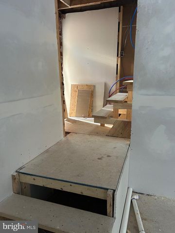 6600 WOODLAND RD, Morningside, MD 20746