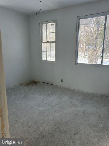 6600 WOODLAND RD, Morningside, MD 20746