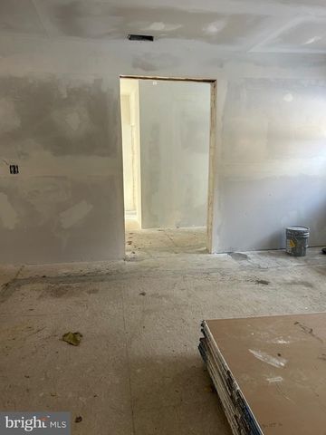 6600 WOODLAND RD, Morningside, MD 20746