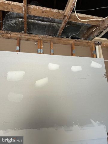 6600 WOODLAND RD, Morningside, MD 20746