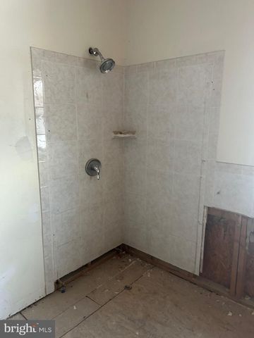 6600 WOODLAND RD, Morningside, MD 20746