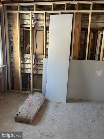 6600 WOODLAND RD, Morningside, MD 20746