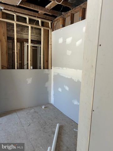 6600 WOODLAND RD, Morningside, MD 20746