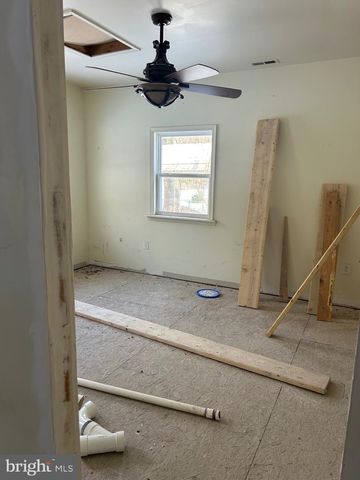 6600 WOODLAND RD, Morningside, MD 20746