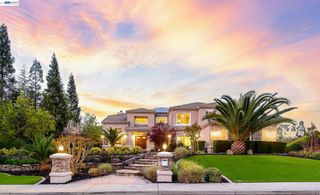 8303 Regency Dr, Pleasanton, CA 94588