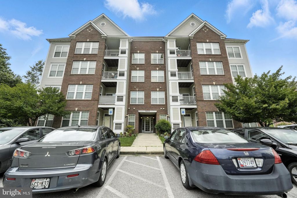 2805 FOREST RUN DR #2-404, District Heights, MD 20747