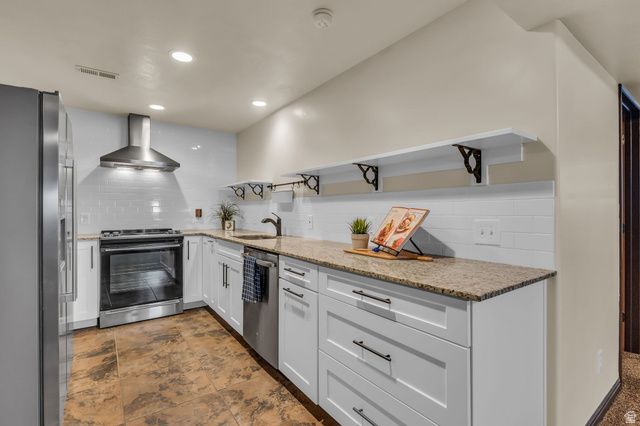 281 E REGENT PARK CT, Midvale, UT 84047
