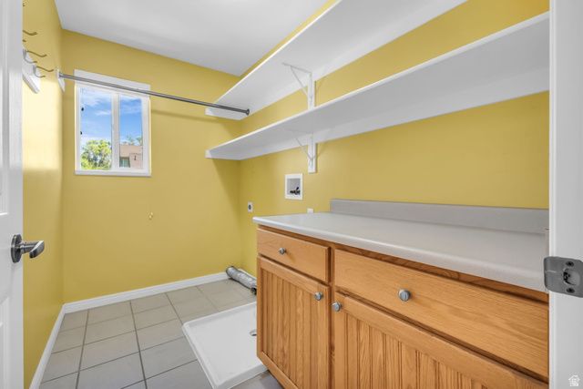 281 E REGENT PARK CT, Midvale, UT 84047