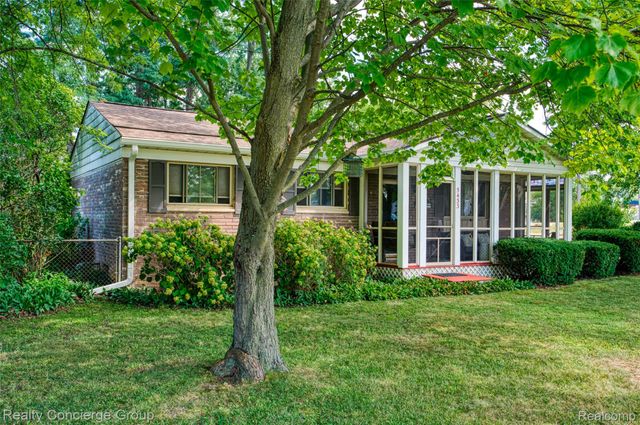 5433 Leland Street, Brighton Township, MI 48116