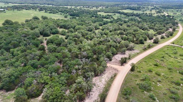 1649 Davis Road, Muldoon, TX 78949