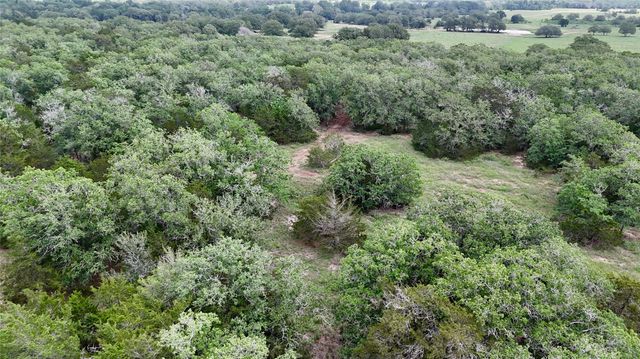 1649 Davis Road, Muldoon, TX 78949