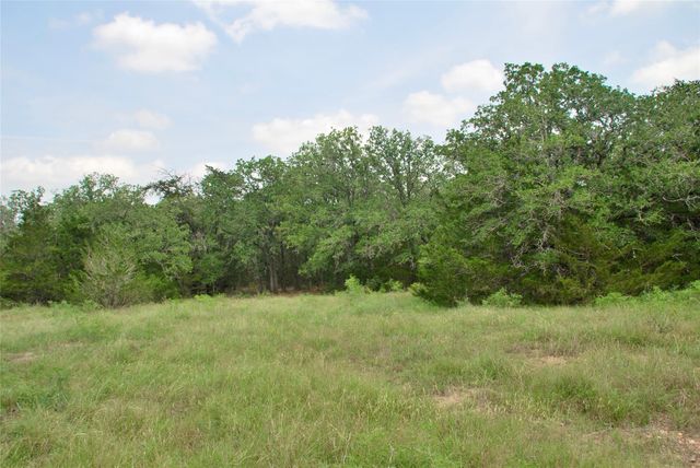 1649 Davis Road, Muldoon, TX 78949