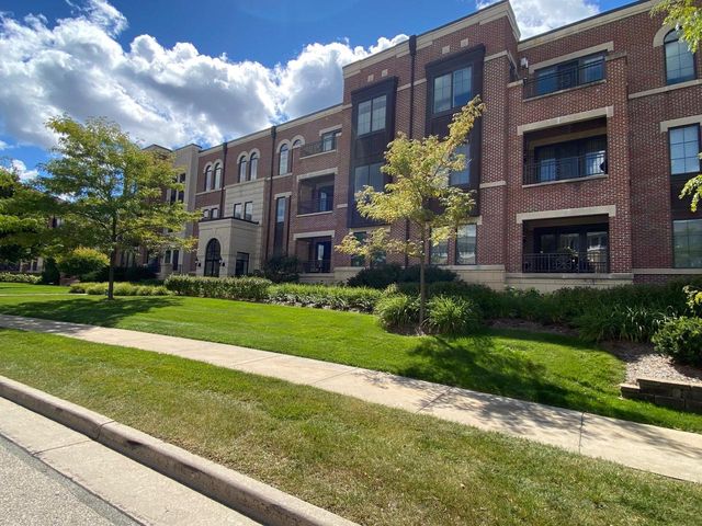19155 Thomson DRIVE #304, Brookfield, WI 53045