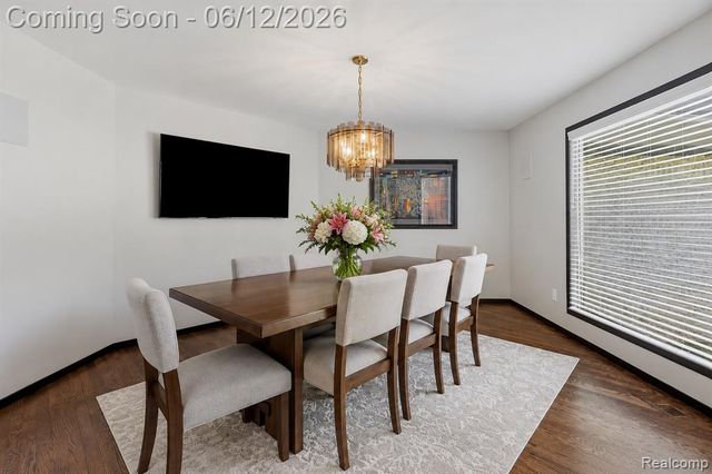 4057 Fox Lake Drive, Bloomfield Hills, MI 48302