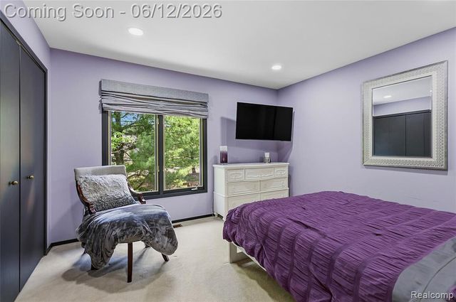 4057 Fox Lake Drive, Bloomfield Hills, MI 48302