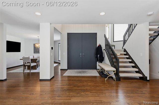 4057 Fox Lake Drive, Bloomfield Hills, MI 48302