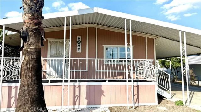 1455 S State 323, Hemet, CA 92543