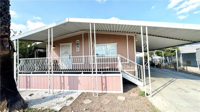 1455 S State 323, Hemet, CA 92543