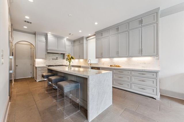 7 Marilane Street, Houston, TX 77007