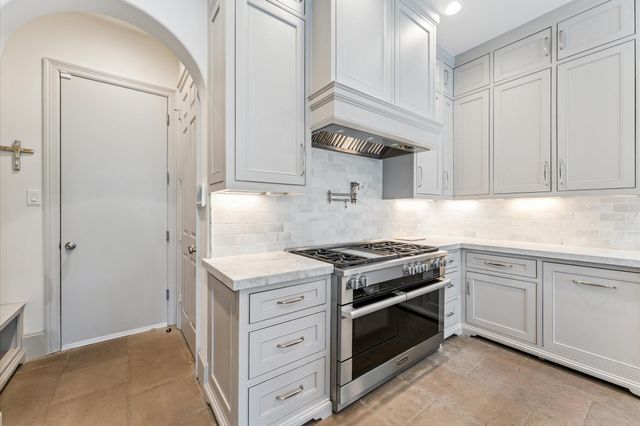 7 Marilane Street, Houston, TX 77007