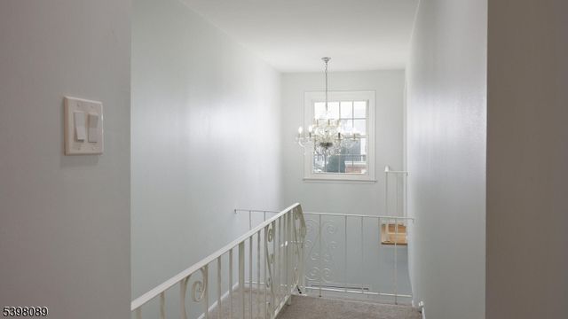 96 Wick Dr, Woodbridge Twp., NJ 08863