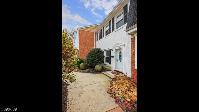 96 Wick Dr, Woodbridge Twp., NJ 08863