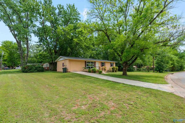 623 Murray Road NW, Huntsville, AL 35811