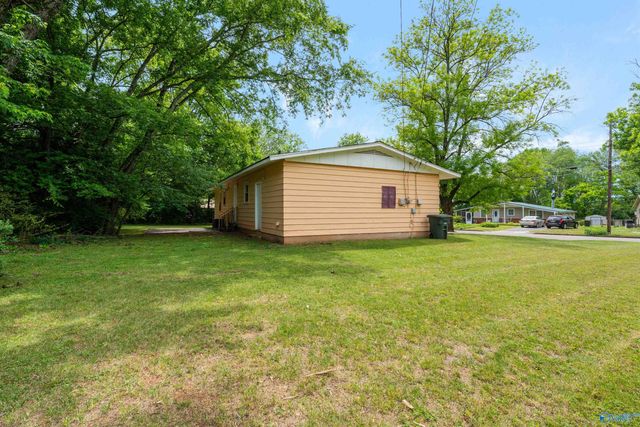 623 Murray Road NW, Huntsville, AL 35811