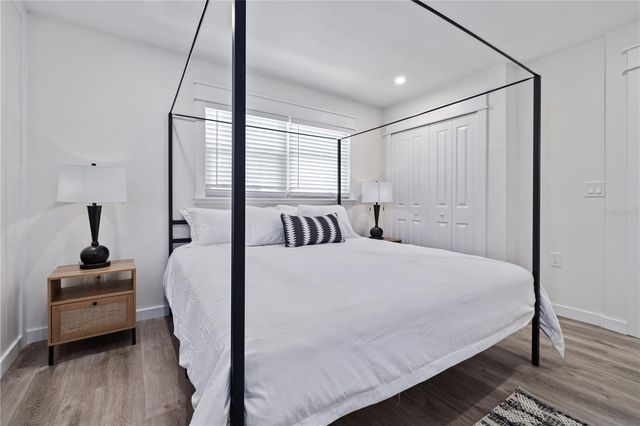 3016 GULF DRIVE, Holmes Beach, FL 34217