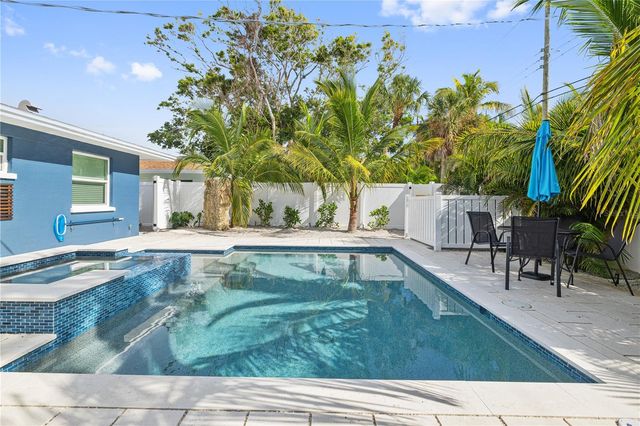 3016 GULF DRIVE, Holmes Beach, FL 34217