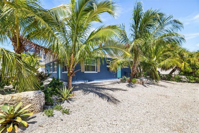 3016 GULF DRIVE, Holmes Beach, FL 34217