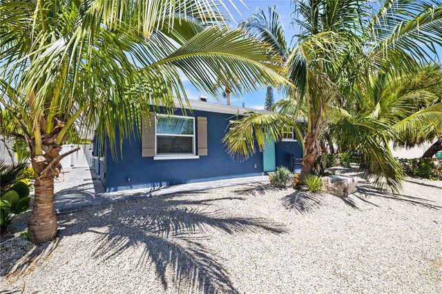 3016 GULF DRIVE, Holmes Beach, FL 34217