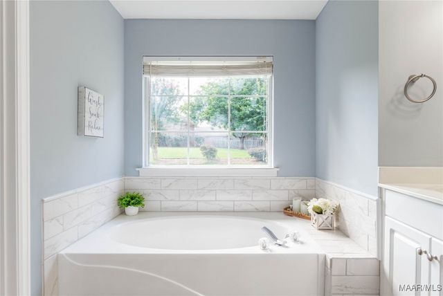 9300 GREYTHORNE Way, Montgomery, AL 36117