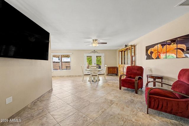 11407 N ARBOR Court, Sun City, AZ 85351