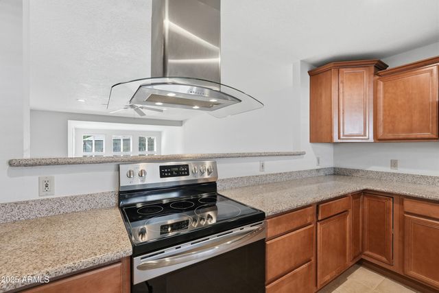 4849 E LAKE POINT Circle, Phoenix, AZ 85044